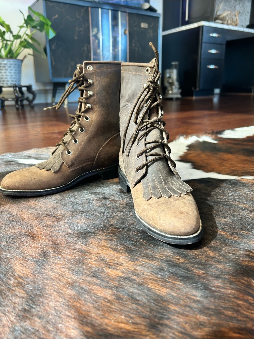 Diamond Supply Co. Women’s Brown Leather Chukka Lace-Up Boots